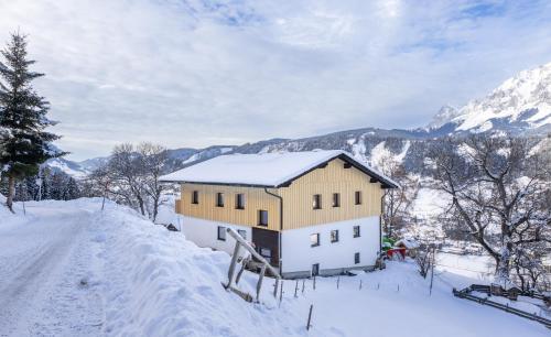 Appartements Uribi mit eigener Sauna by Schladmingurlaub Schladming