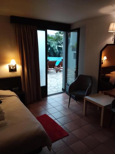 Hotel Tropical - image 6