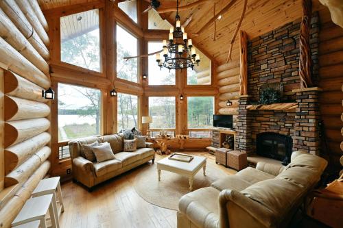 Osprey Lake Cabin home