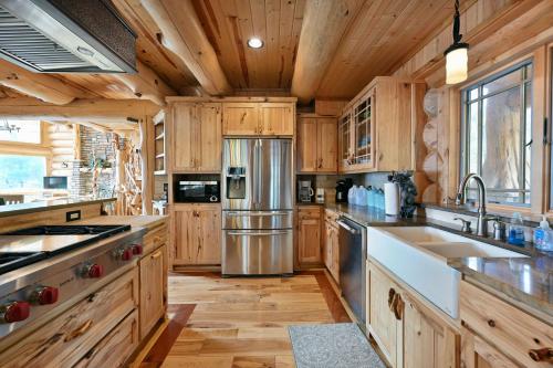 Osprey Lake Cabin home