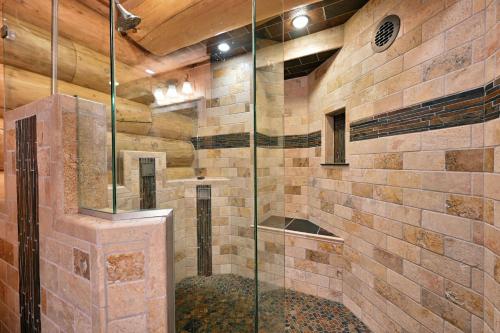 Osprey Lake Cabin home - image 10