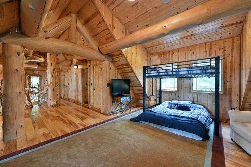 Osprey Lake Cabin home