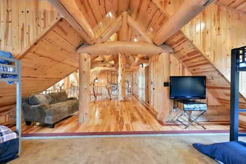 Osprey Lake Cabin home