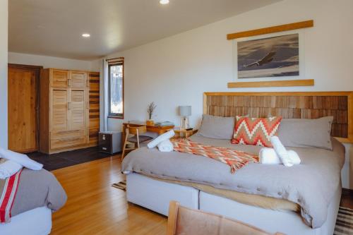 3 twin beds