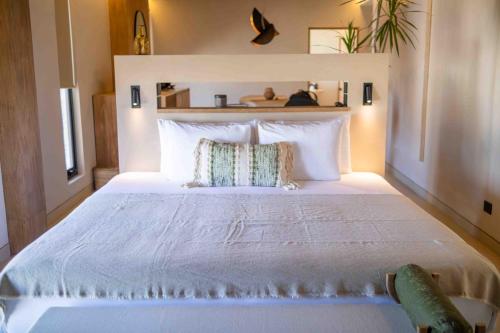 Suite with Sea View image 3
