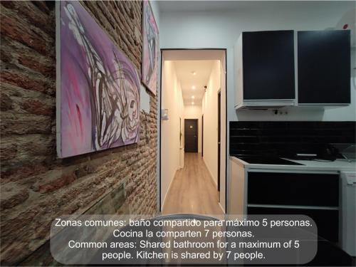 Chueca Rooms Madrid Room Type - Double Room with Shared Bathroom
