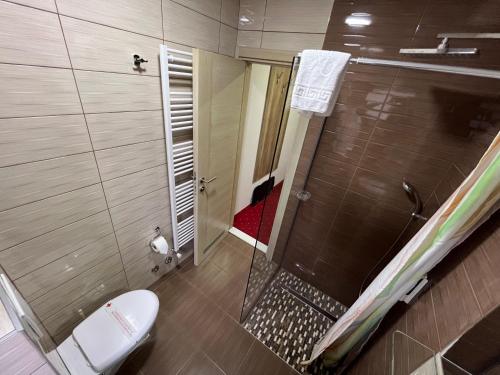 Deluxe Double Room image 3