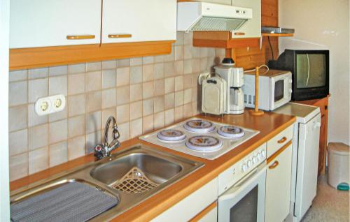 2 Bedroom Gorgeous Apartment In Thiersee