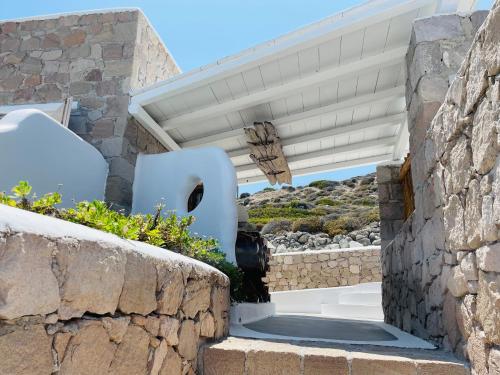Milo Milo Suites in Milos Island