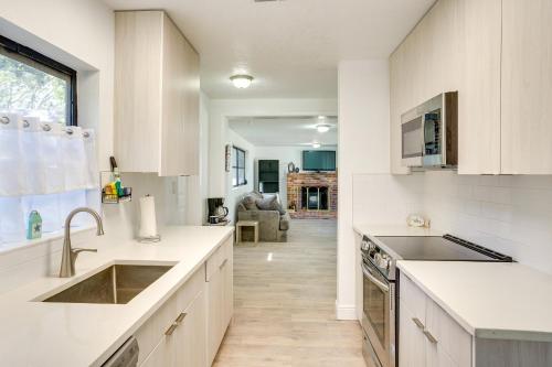 Winter Haven Home with Pool Near Legoland! in Winter Haven, USA