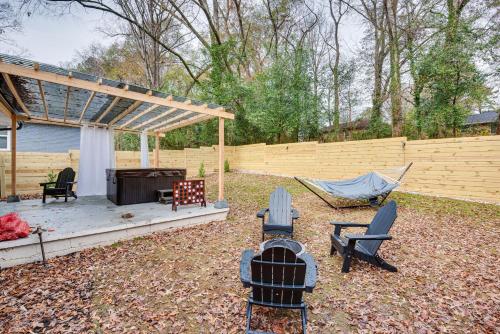 Modern Atlanta Retreat Private Hot Tub and Yard! in Gresham Park