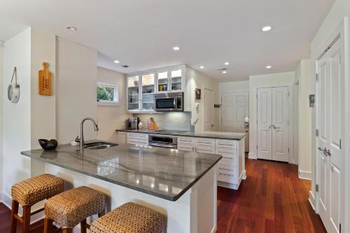 1368 Fairway Oaks in Kiawah Island, USA