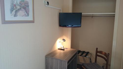 Hotel TGV - image 11