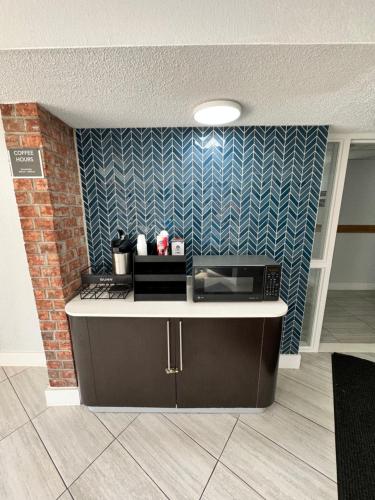 Studio 6 Suites East Syracuse NY Airport - image 7