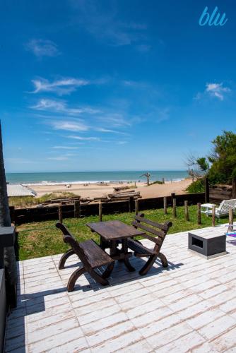 Apartment with Sea View image 10