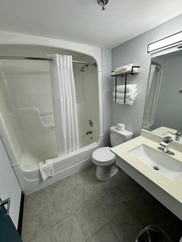 Studio 6 Suites East Syracuse NY Airport - image 14