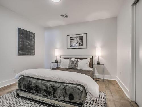 The Blue Vinyl - Elegantly Revived Historic Spot in Oklahoma City, USA