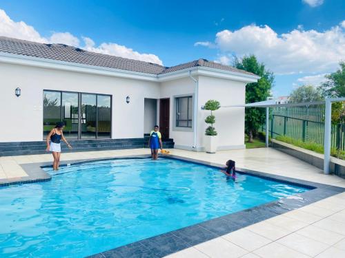 Siena Sun Apartment 10, Midrand
