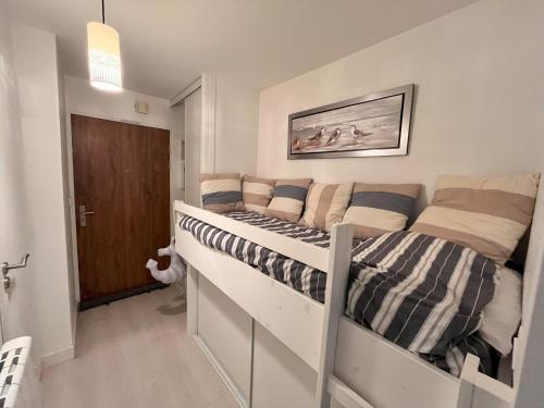 Apartment image 7