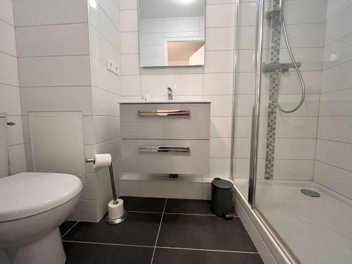 Apartment image 3