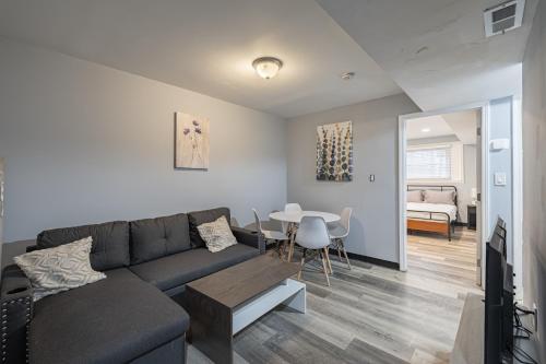 Modern Updated Two Bedroom Condo