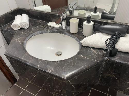 Studio close to Burj Khalifa and Downtown Dubai, Dubaj (fotografie 10)