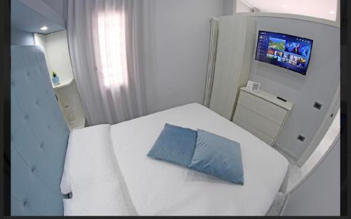 Suite Nunu, Neapol