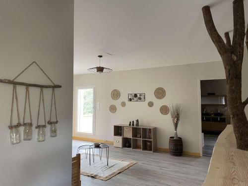 Villa 4* pour 6 pers. avec piscine privée et grand jardin, proche gorges de l'Ardèche - FR-1-382-191 (Villa 4* pour 6 pers. avec piscine privee et grand jardin, proche gorges de l'Ardeche - FR-1-382-191) in Labastide-de-Virac
