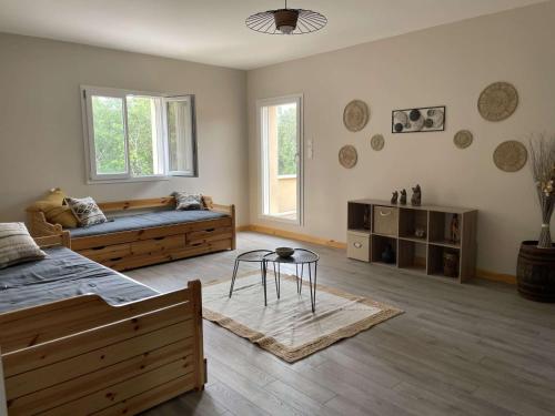 Villa 4* pour 6 pers. avec piscine privée et grand jardin, proche gorges de l'Ardèche - FR-1-382-191 (Villa 4* pour 6 pers. avec piscine privee et grand jardin, proche gorges de l'Ardeche - FR-1-382-191) in Labastide-de-Virac