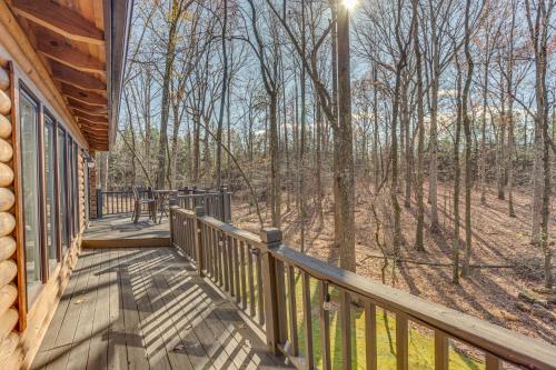 Peaceful Lawrenceville Cabin with Hot Tub on 6 Acres