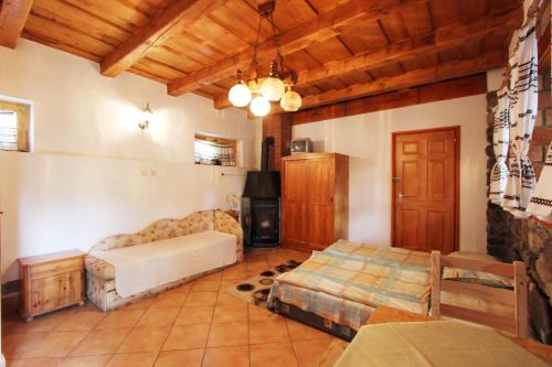 Cserhát Guesthouse - image 4