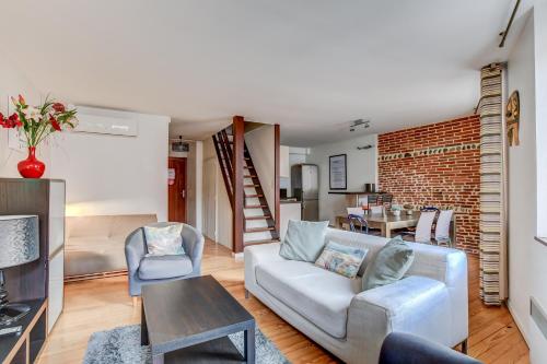 Duplex Tolosa - Pont-Neuf, Dôme de la Grave, 2 BDRs 85m2, AC, Free private car park 200m away - T3 85m2 avec clim, parking couvert gratuit à 200m, Тулуза (фото 2)