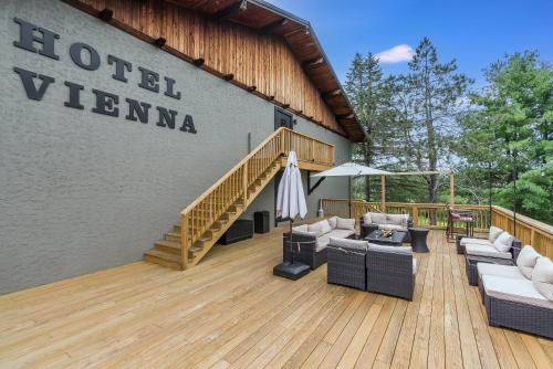 Hotel Vienna - image 13