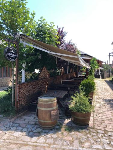 512808637 Hotel Ambassador Voskopojë