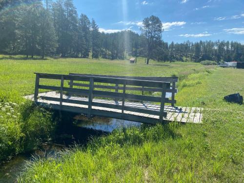 Cabin 7 at Horse Creek Resort, Rapid City (photo 8)