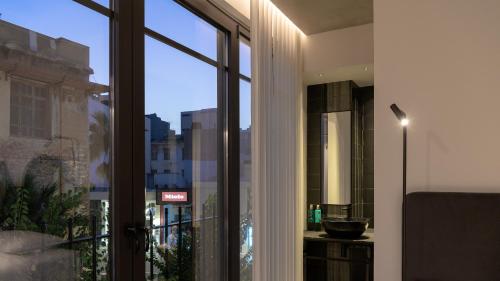 Pleiades Urban Stay by Semavί - Tap to explore photos