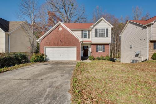 Modern College Park Home 13 Mi to Dtwn Atlanta! in College Park, USA