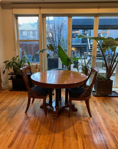 Carriage House Williamsburg Brooklyn NYC HUGE STUDIO in Brooklyn, USA