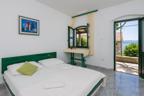 One-Bedroom Apartment - Ground Floor image 9