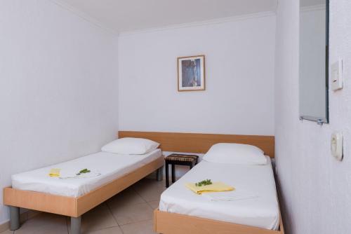 One-Bedroom Apartment - Ground Floor image 6