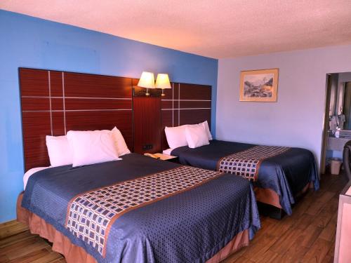 Standard Queen Room with Two Queen Beds - Non Smoking