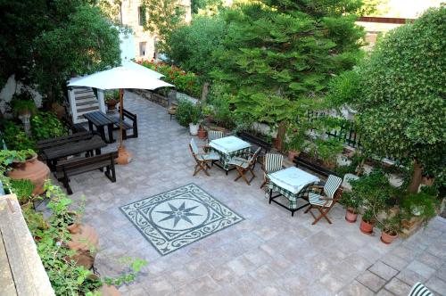 Kilátás, Topakas House near Híosz-szigeti nemzeti repülőtér