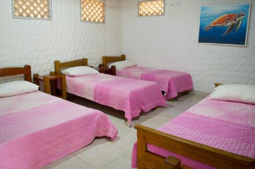 2 double beds, 1 twin bed