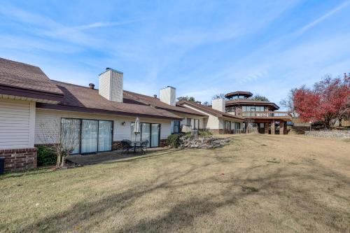 Hot Springs Resort Condo about 7 Mi to Bathhouse Row! in Hot Springs, USA