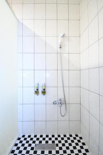 Quadruple Room with Shower image 1