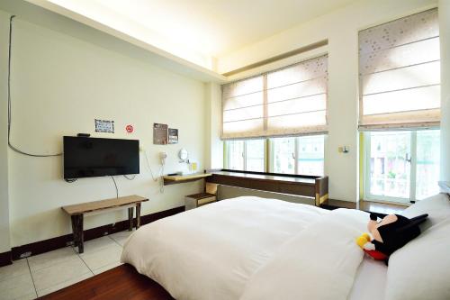 Quadruple Room with Shower image 3