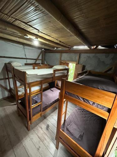 1 twin bed