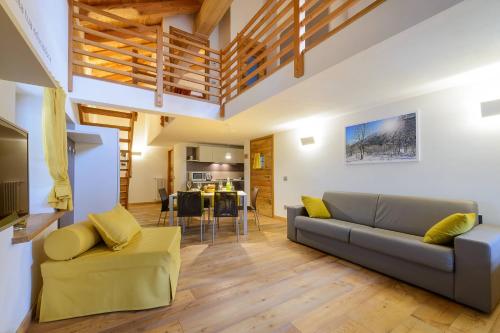 Apartment - Split Level