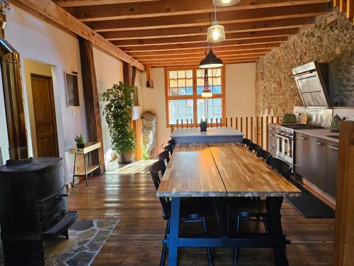 Charming 19th-century home and attached apartment - Location saisonnière - Bons-en-Chablais