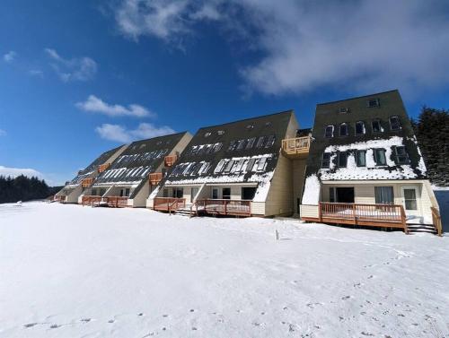 Evergreen Escape At Snowshoe in Snowshoe, USA